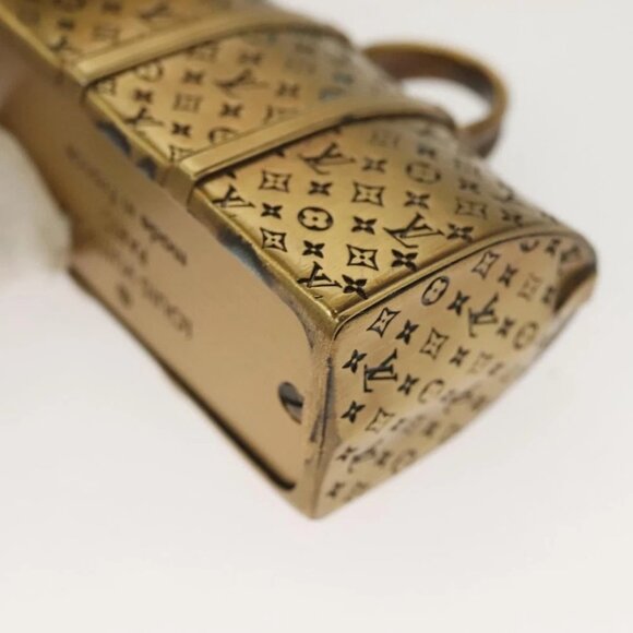 LOUIS VUITTON Paper weight metal Gold LV - Picture 7 of 14